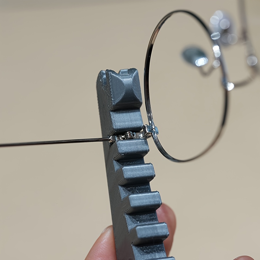 Multifunctional Glasses Adjust - đánh giá và giá Multi Tool Plier